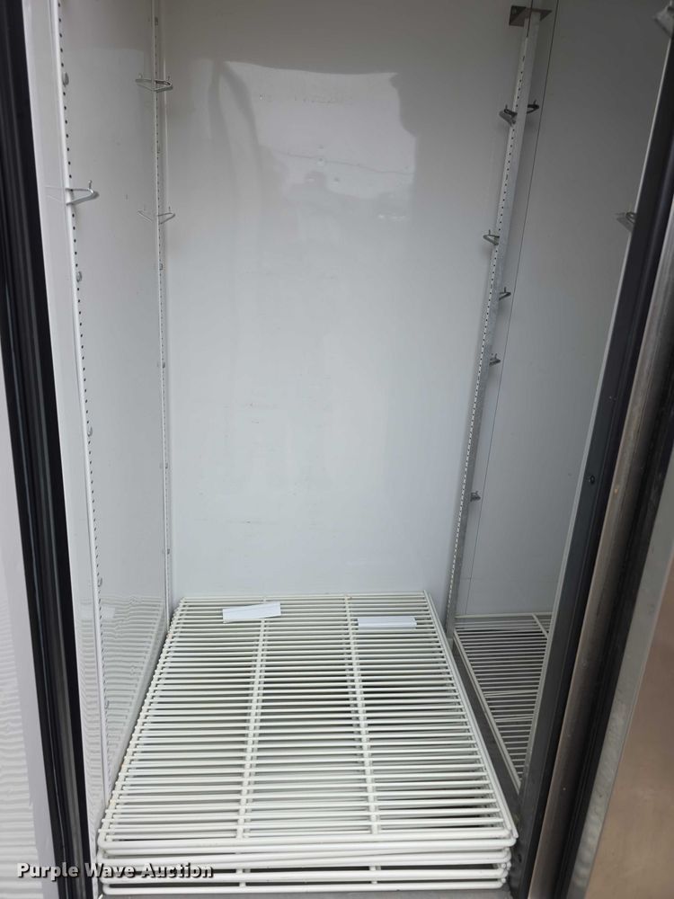 image for item DZ3969 True T72 commercial refrigerator