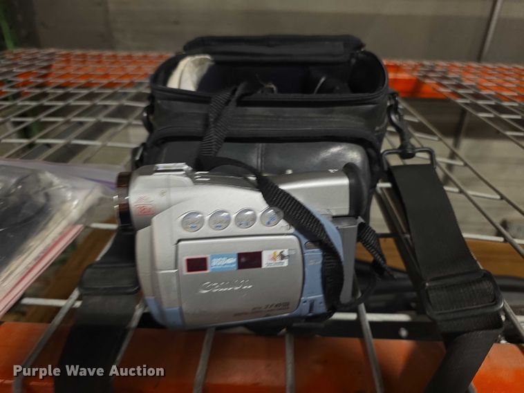 image for item DZ3973 Household items