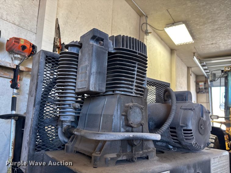 image for item DZ3977 Asstd shop equipment Tools