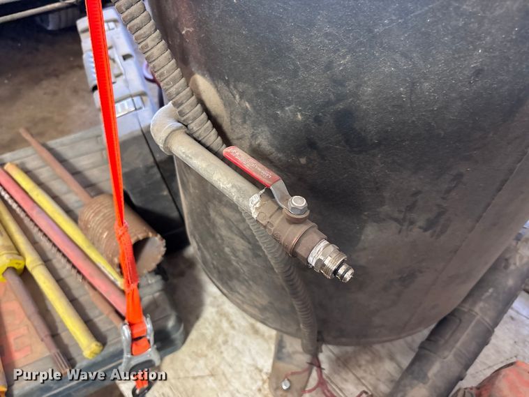 image for item DZ3977 Asstd shop equipment Tools