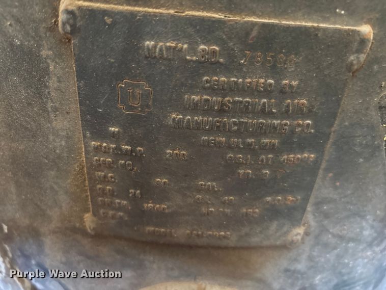 image for item DZ3977 Asstd shop equipment Tools