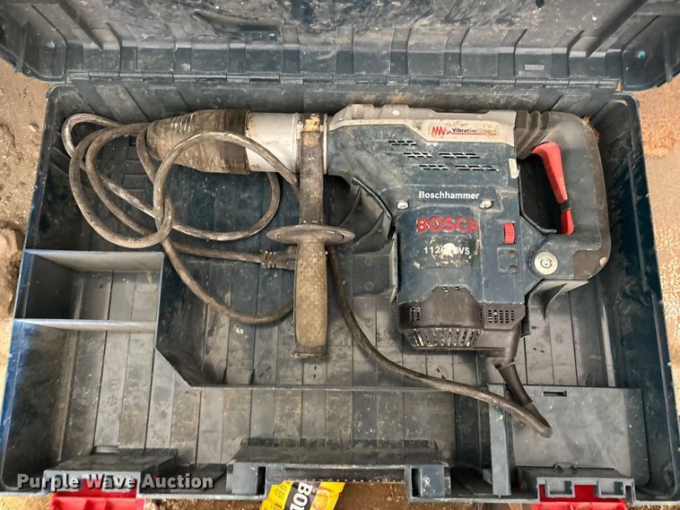 image for item DZ3977 Asstd shop equipment Tools