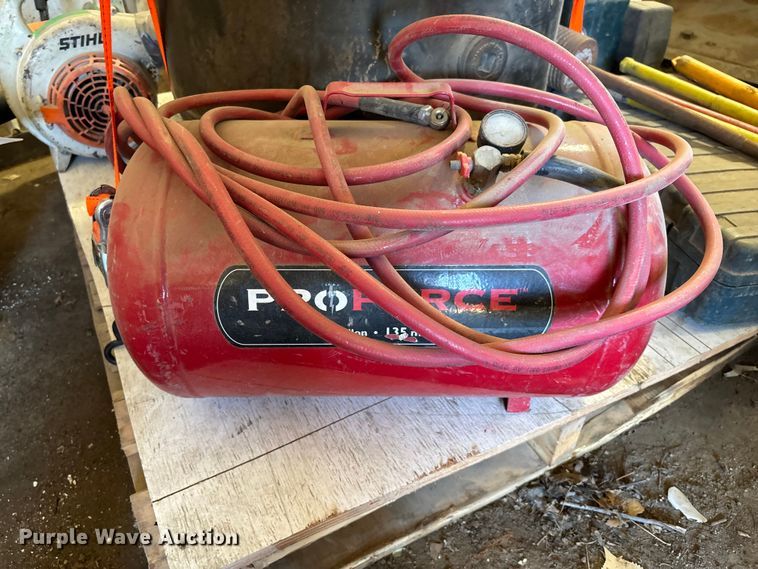 image for item DZ3977 Asstd shop equipment Tools