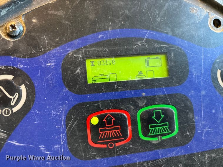 image for item DZ3979 Advance Convertamatic floor scrubber