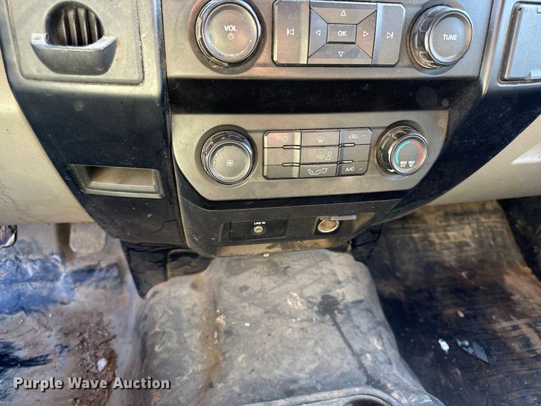 image for item DZ4382 2015 Ford F150 Ext. Cab pickup truck