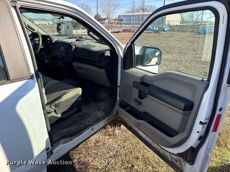 image for item DZ4382 2015 Ford F150 Ext. Cab pickup truck