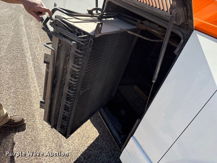 image for item DZ5023 2001 Van Hool coach bus