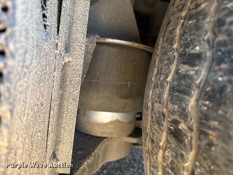 image for item DZ5023 2001 Van Hool coach bus