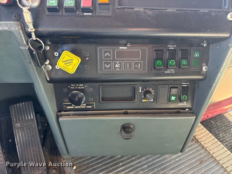 image for item DZ5023 2001 Van Hool coach bus