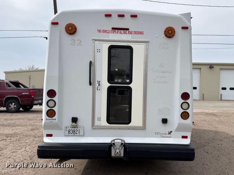 image for item DZ5144 2016 Ford Aerotech E450 Super Duty shuttle bus