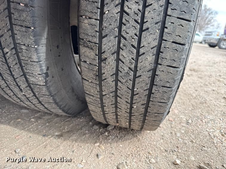 image for item DZ5144 2016 Ford Aerotech E450 Super Duty shuttle bus