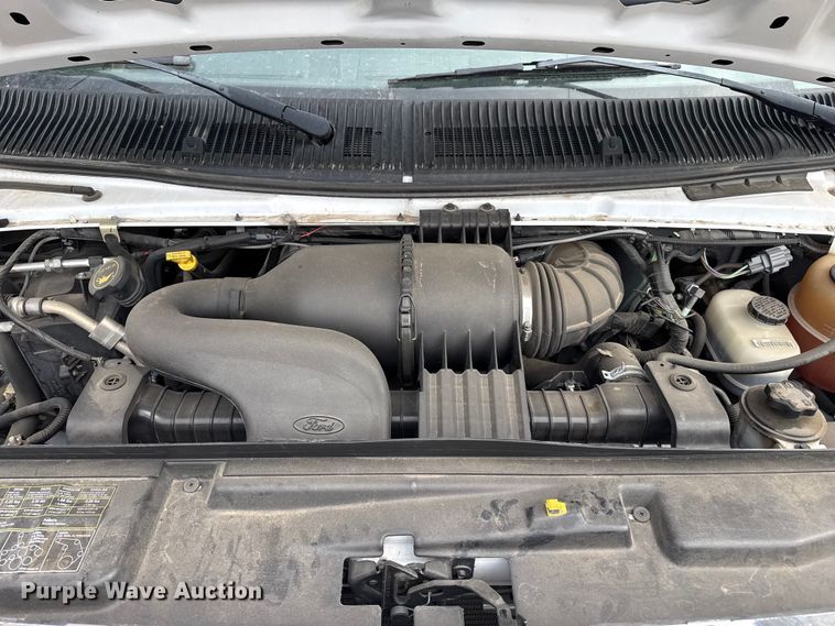 image for item DZ5145 2016 Ford Aerotech E450 Super Duty shuttle bus