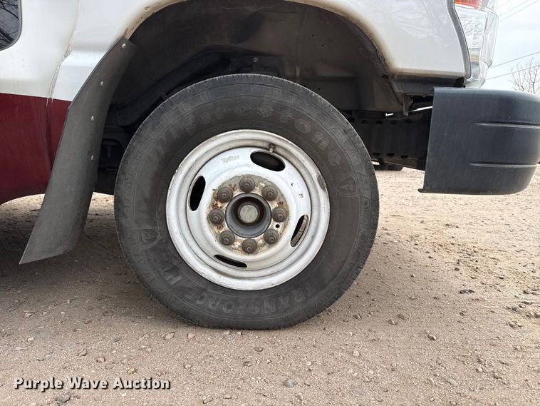 image for item DZ5145 2016 Ford Aerotech E450 Super Duty shuttle bus