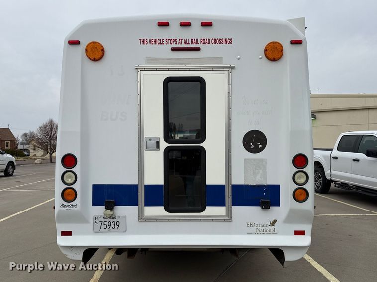 image for item DZ5146 2010 Ford E450 Super Duty shuttle bus