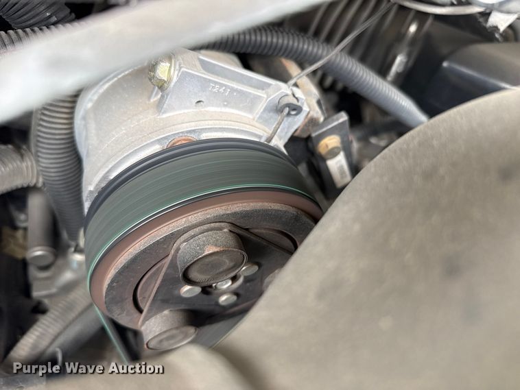 image for item DZ5146 2010 Ford E450 Super Duty shuttle bus