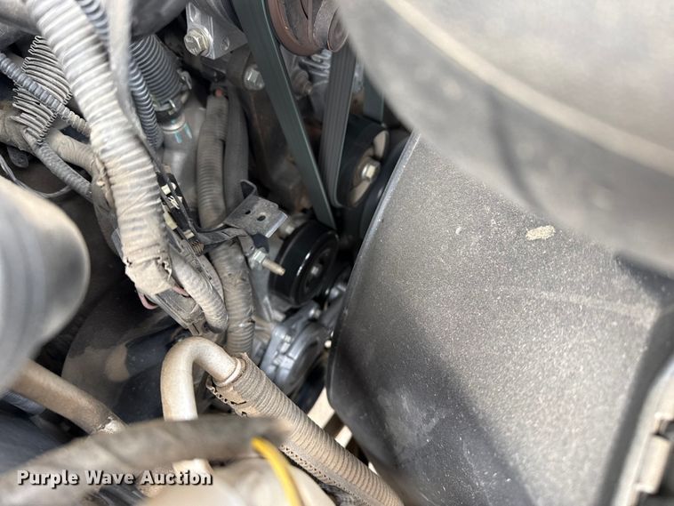 image for item DZ5146 2010 Ford E450 Super Duty shuttle bus