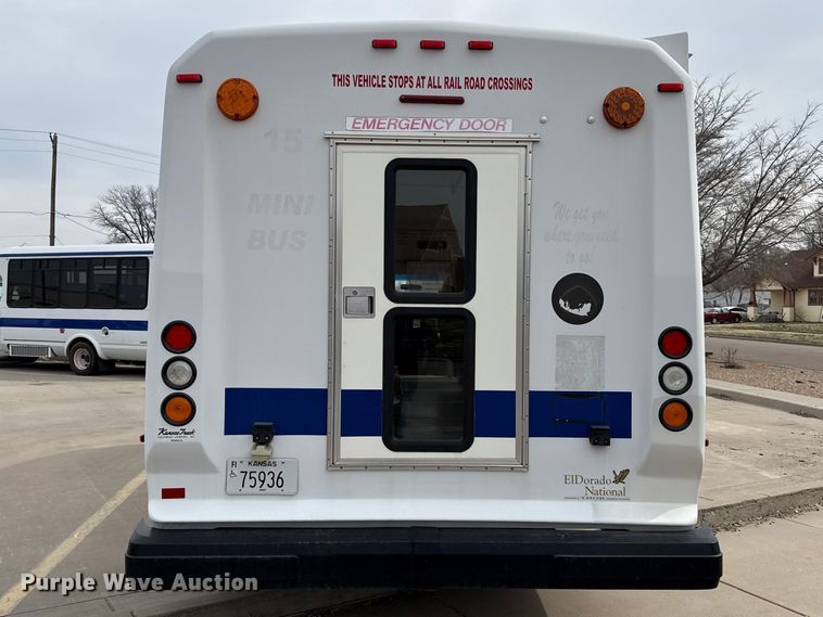 image for item DZ5147 2010 Ford E450 Super Duty shuttle bus