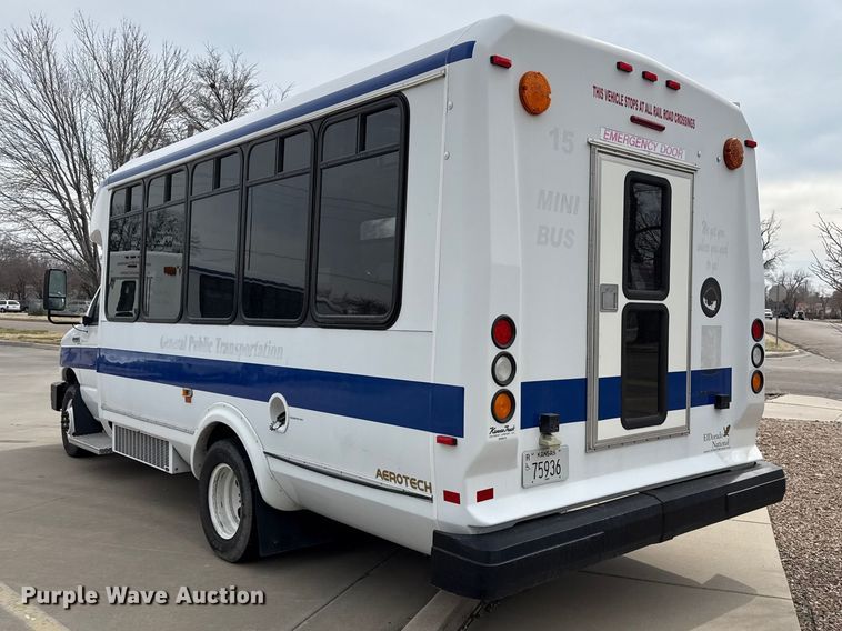 image for item DZ5147 2010 Ford E450 Super Duty shuttle bus