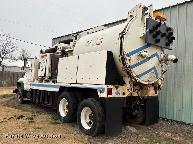 image for item DZ5152 1993 Ford LTS9000 sewer jetter truck