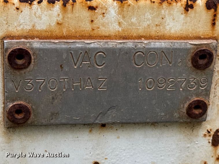 image for item DZ5152 1993 Ford LTS9000 sewer jetter truck