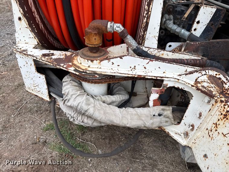 image for item DZ5152 1993 Ford LTS9000 sewer jetter truck