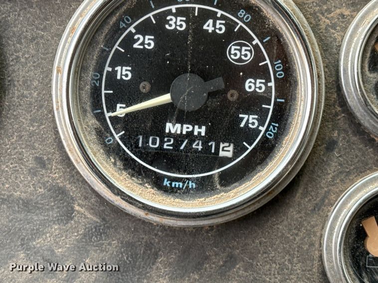 image for item DZ5152 1993 Ford LTS9000 sewer jetter truck