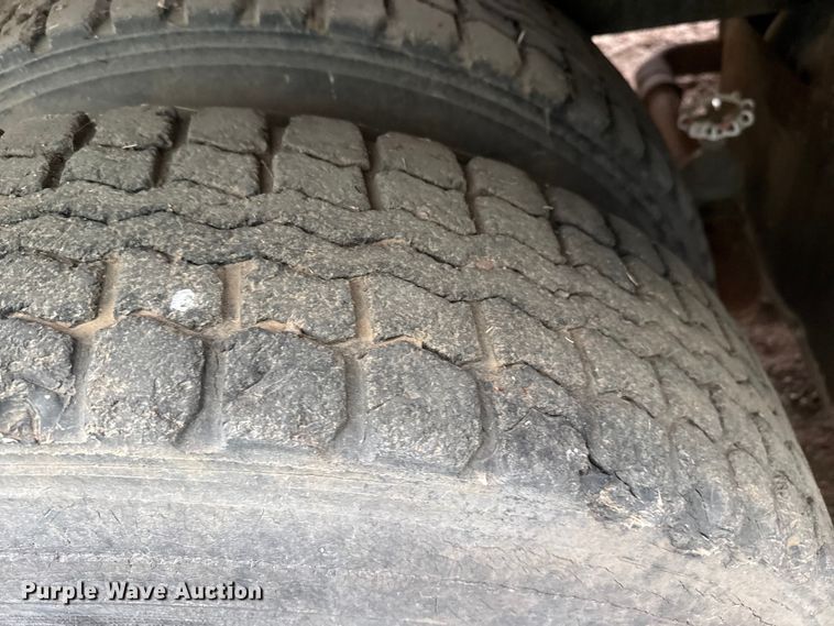 image for item DZ5152 1993 Ford LTS9000 sewer jetter truck