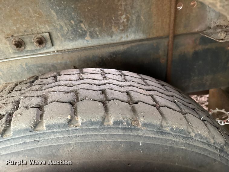 image for item DZ5152 1993 Ford LTS9000 sewer jetter truck