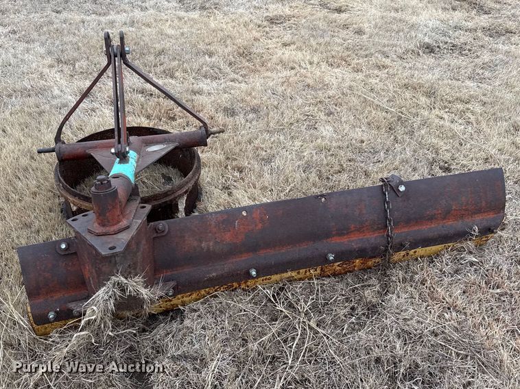 image for item DZ5156 Three point attachments