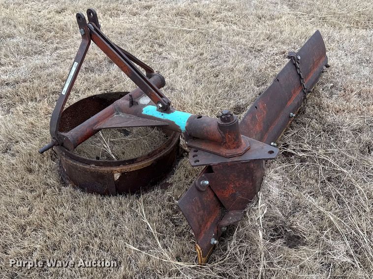 image for item DZ5156 Three point attachments