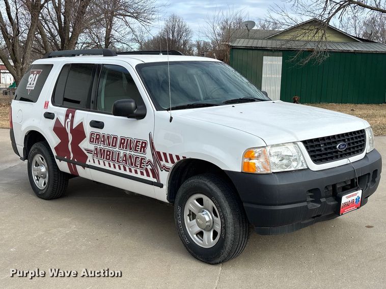 image for item EA4460 2005 Ford Explorer SUV