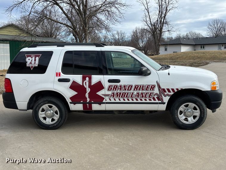 image for item EA4460 2005 Ford Explorer SUV