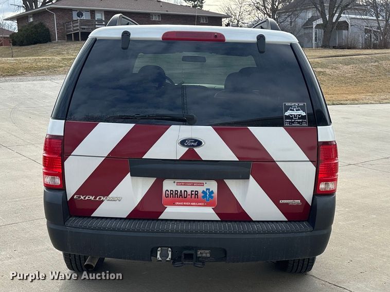 image for item EA4460 2005 Ford Explorer SUV