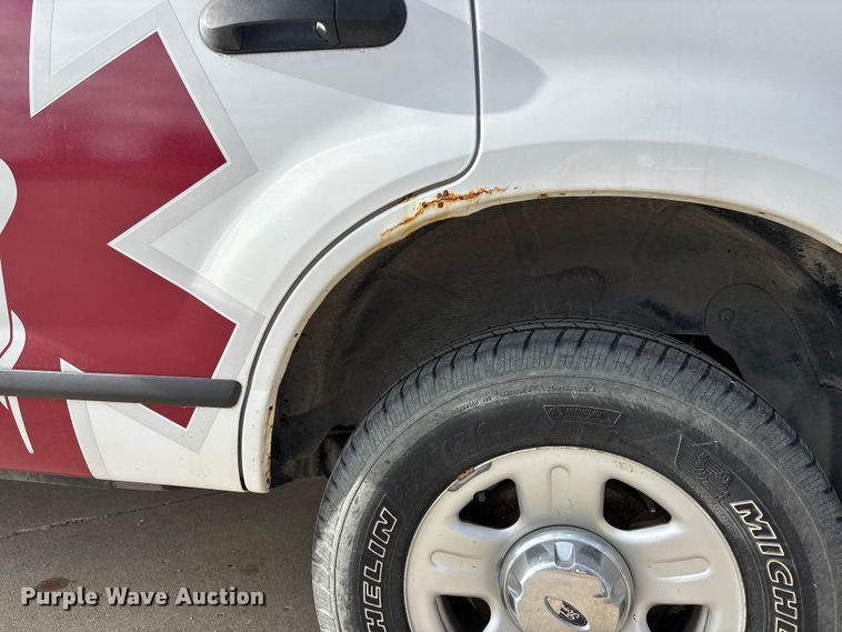 image for item EA4460 2005 Ford Explorer SUV