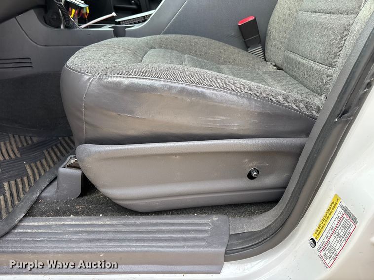 image for item EA4460 2005 Ford Explorer SUV