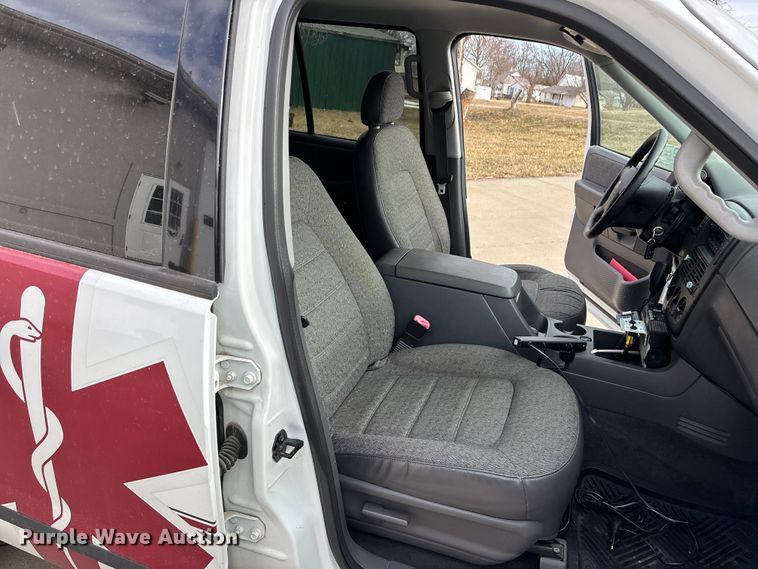 image for item EA4460 2005 Ford Explorer SUV