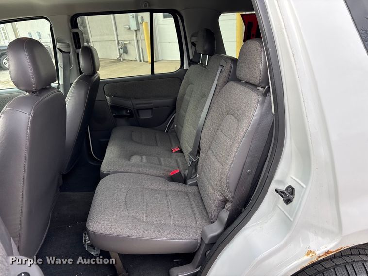 image for item EA4460 2005 Ford Explorer SUV