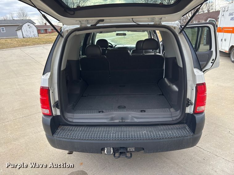 image for item EA4460 2005 Ford Explorer SUV