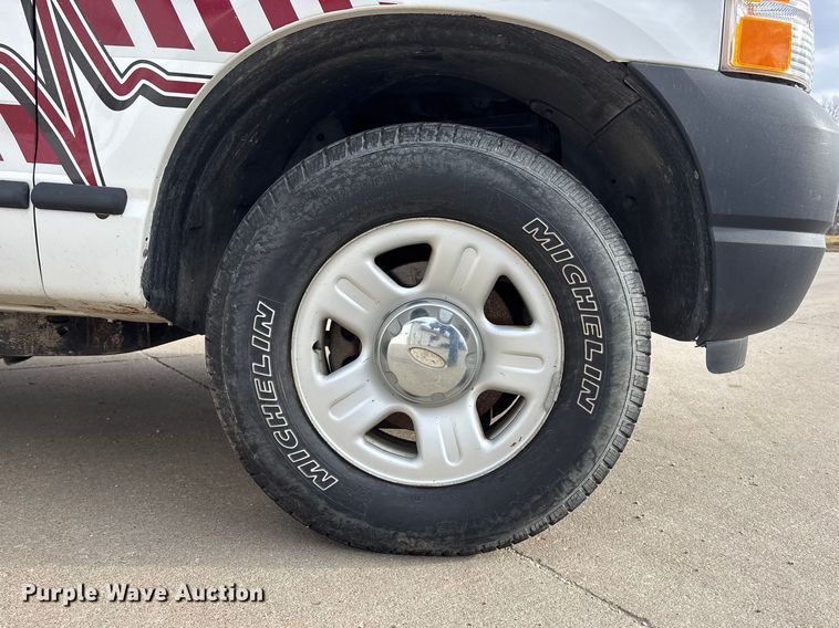 image for item EA4460 2005 Ford Explorer SUV