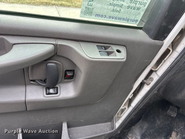 image for item EA4461 2013 Osage Express G4500 ambulance