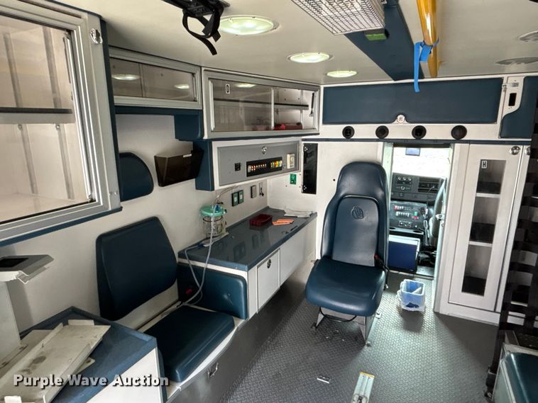 image for item EA4461 2013 Osage Express G4500 ambulance