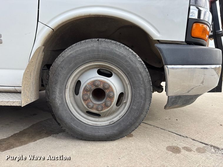 image for item EA4461 2013 Osage Express G4500 ambulance