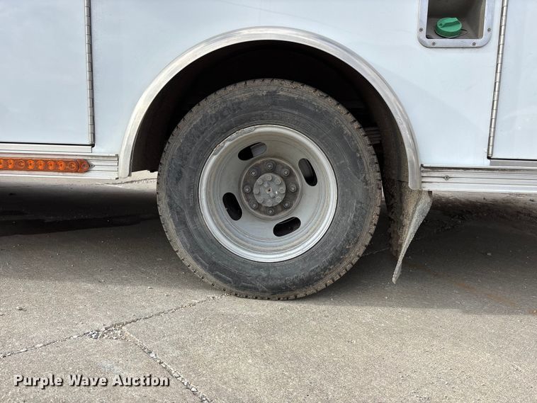 image for item EA4461 2013 Osage Express G4500 ambulance