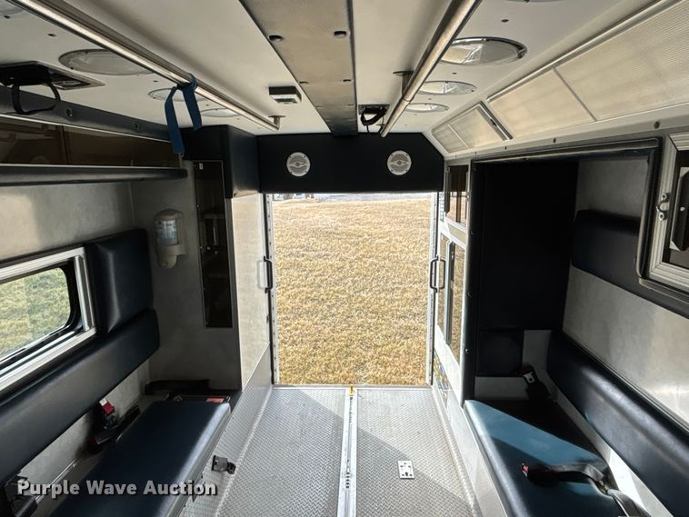 image for item EA4462 2010 Ford E450 Super Duty ambulance