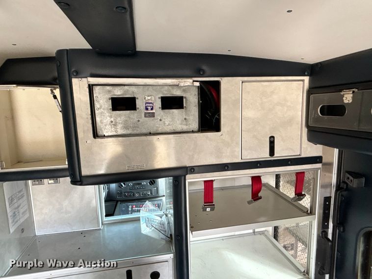 image for item EA4462 2010 Ford E450 Super Duty ambulance