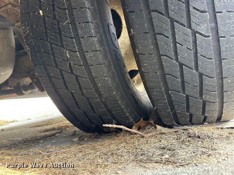 image for item EA4462 2010 Ford E450 Super Duty ambulance