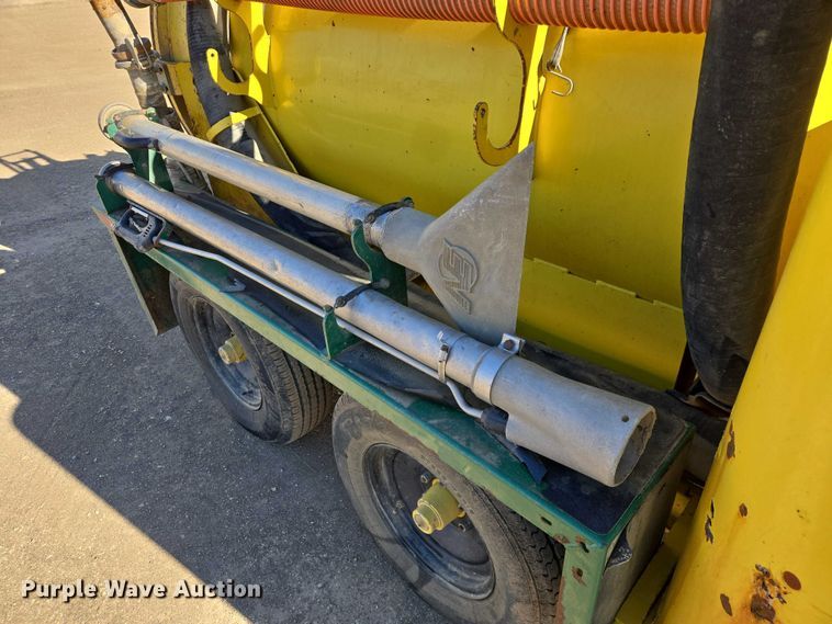 image for item EB1341 2001 Ring-O-Matic Jet Vac 550 