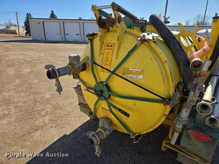 image for item EB1341 2001 Ring-O-Matic Jet Vac 550 