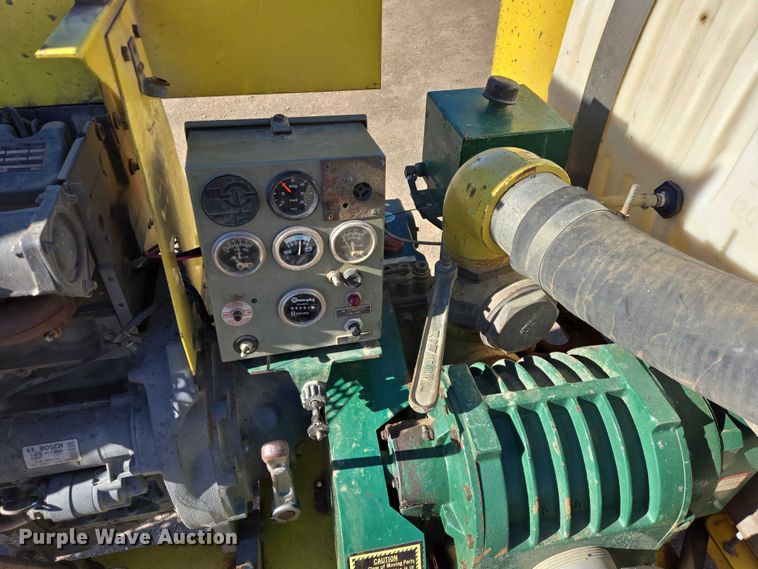 image for item EB1341 2001 Ring-O-Matic Jet Vac 550 