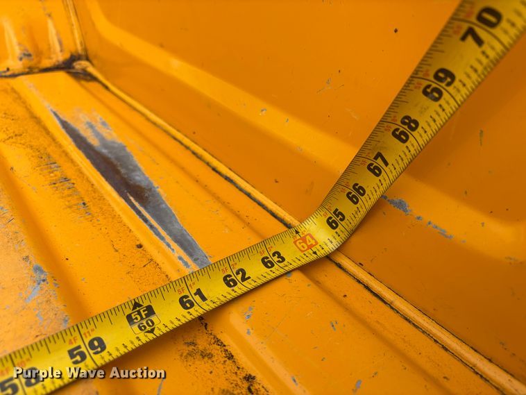 image for item EC8266 1999 Chevrolet C3500 pickup truck